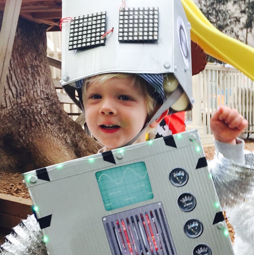 robot-elliott-sq